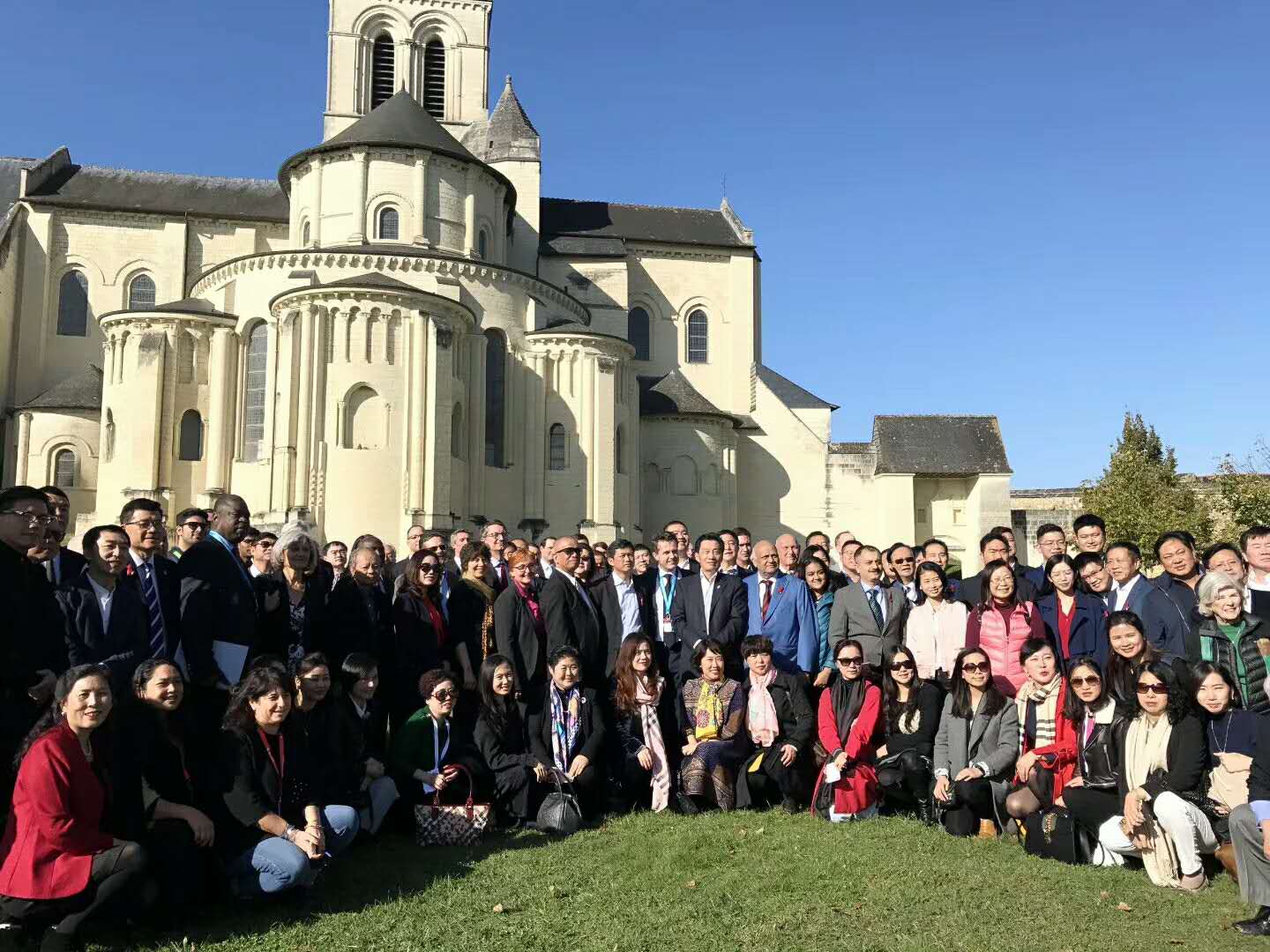 【WEF2017法國行】世界百位精英企業家合影